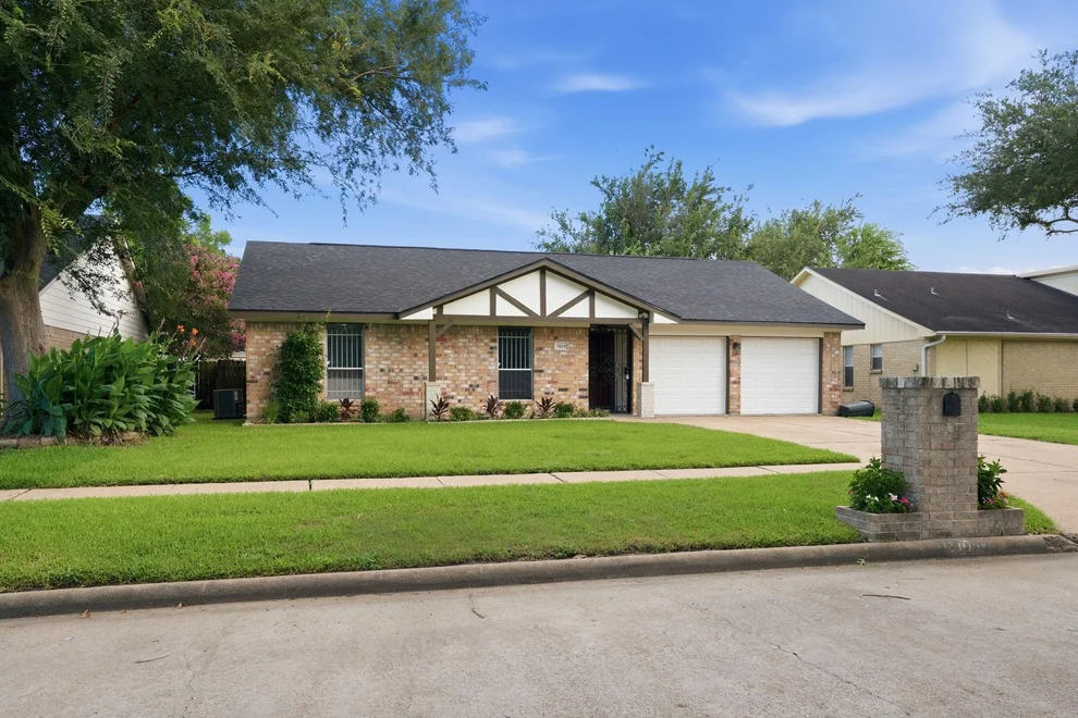 Unit for sale at 7019 Winding Trace Drive, Houston, TX 77086