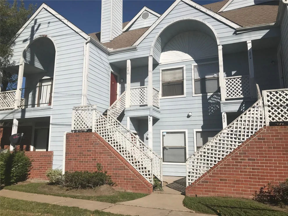 Unit for sale at 14550 Fonmeadow Drive, Houston, TX 77035