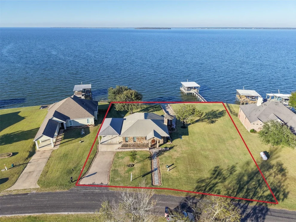 Unit for sale at 161 Paradise Trail, Coldspring, TX 77331