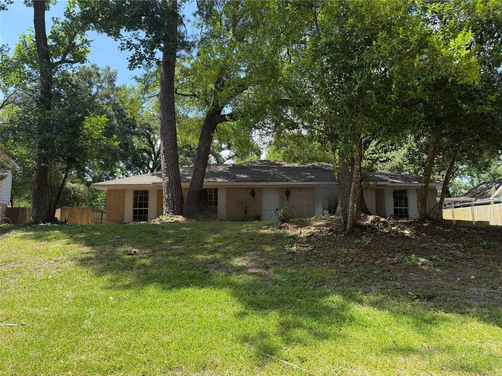Unit for sale at 2619 N Woodloch Street, Woodloch, TX 77385