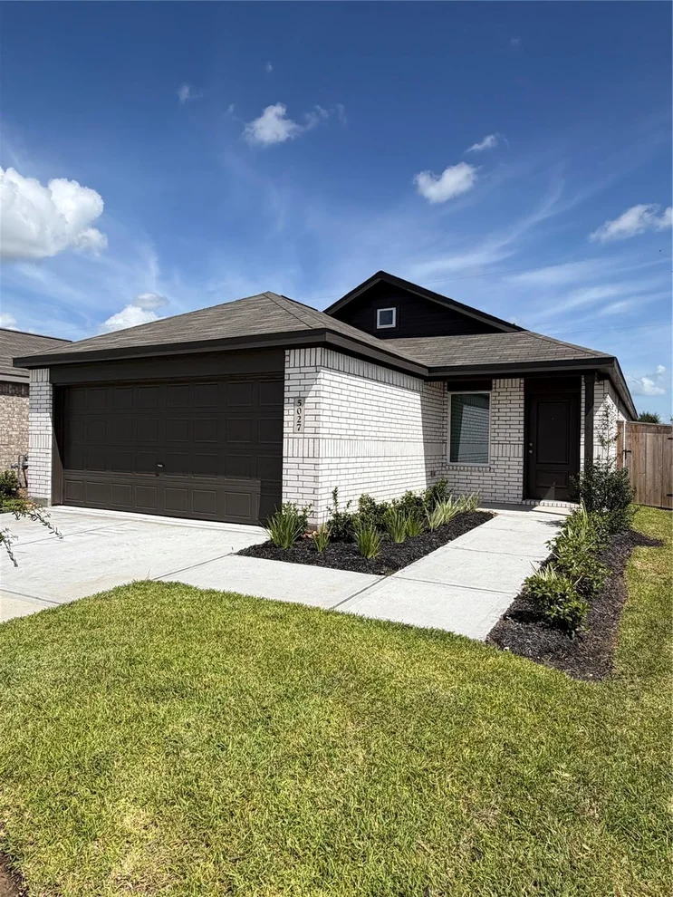 Unit for sale at 5027 Palamedes Swallowtail Lane, Needville, TX 77461