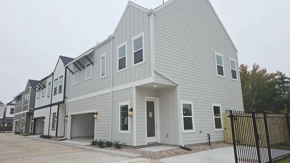 Unit for sale at 207 Clark Meadows Lane, Houston, TX 77093
