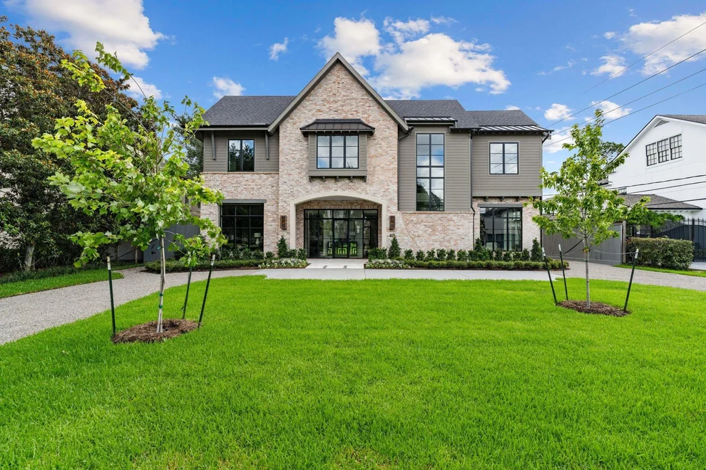 Unit for sale at 827 Rocky River Road, Houston, TX 77056