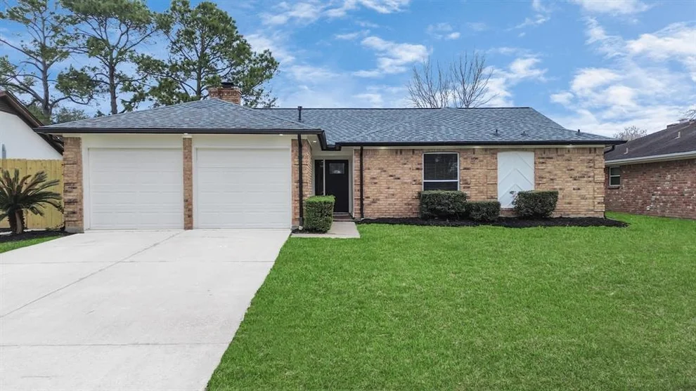 Unit for sale at 10531 Sagecanyon Drive, Houston, TX 77089