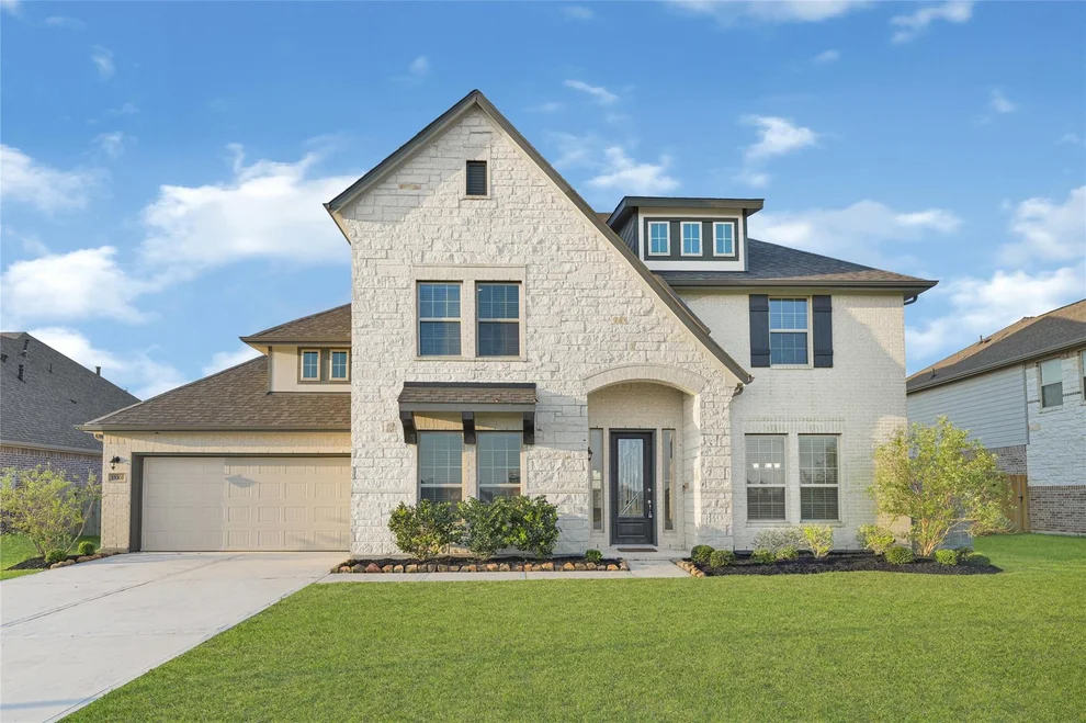 Unit for sale at 15302 Spring Lake Avenue, Mont Belvieu, TX 77523