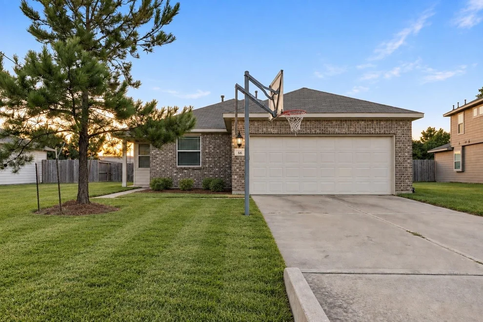 Unit for sale at 66 County Road 5102f, Cleveland, TX 77327
