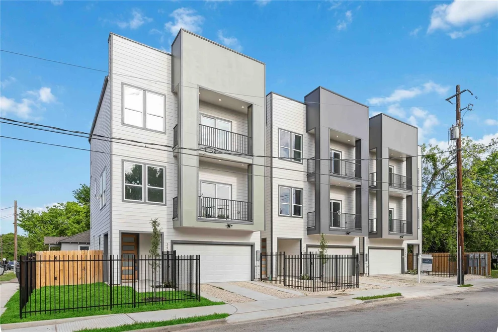 Unit for sale at 2606 Canfield Street, Houston, TX 77004