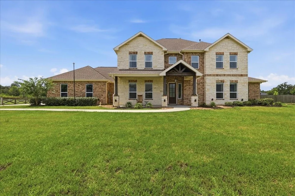 Unit for sale at 6842 Cherry Bayou Drive, Baytown, TX 77523