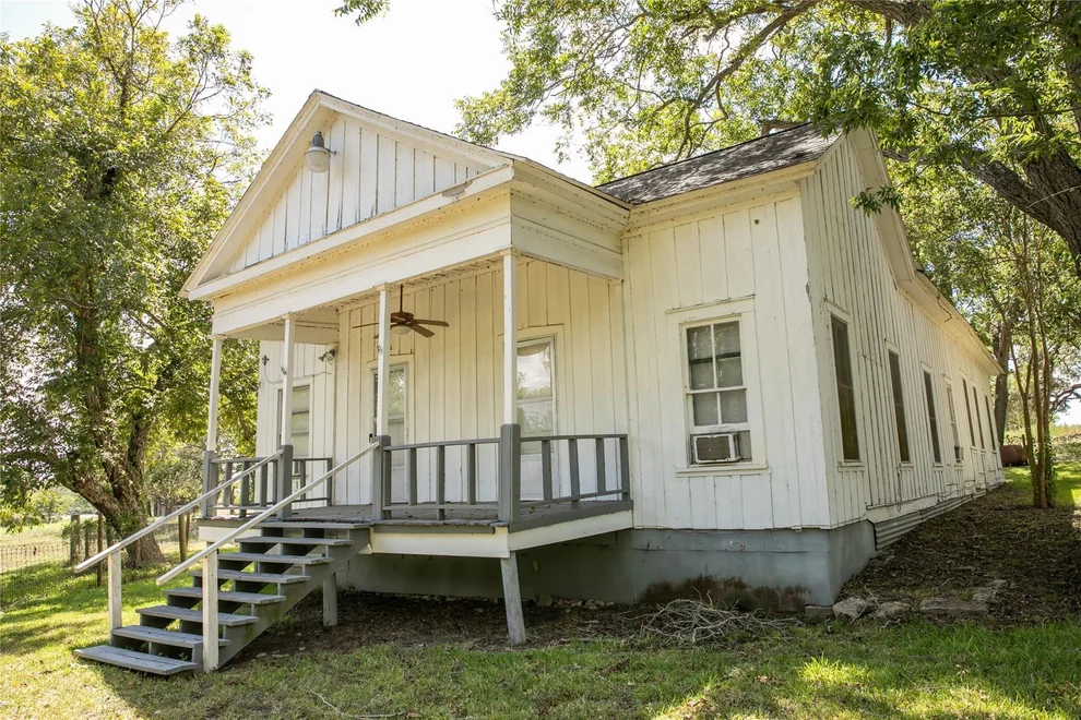 Unit for sale at 12819 W Burton Street, Burton, TX 77835