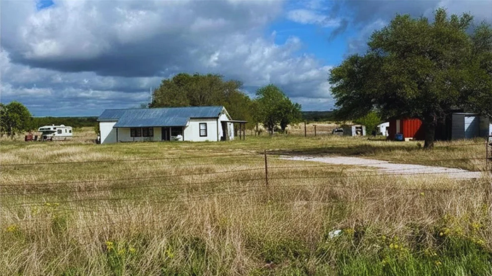 Unit for sale at 718 E Fm 243, Bertram, TX 78605