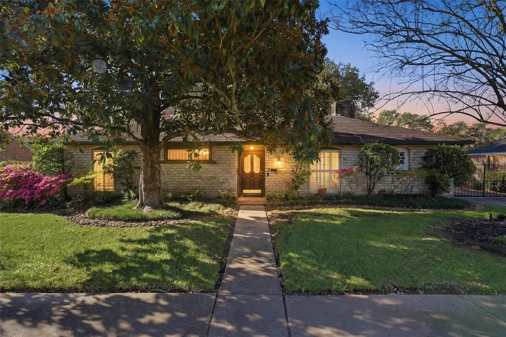 Unit for sale at 8511 Hornwood Drive, Houston, TX 77036
