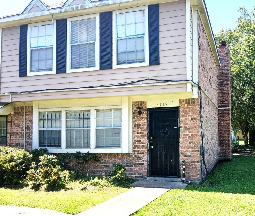 Unit for sale at 13415 Castilian Drive, Houston, TX 77015