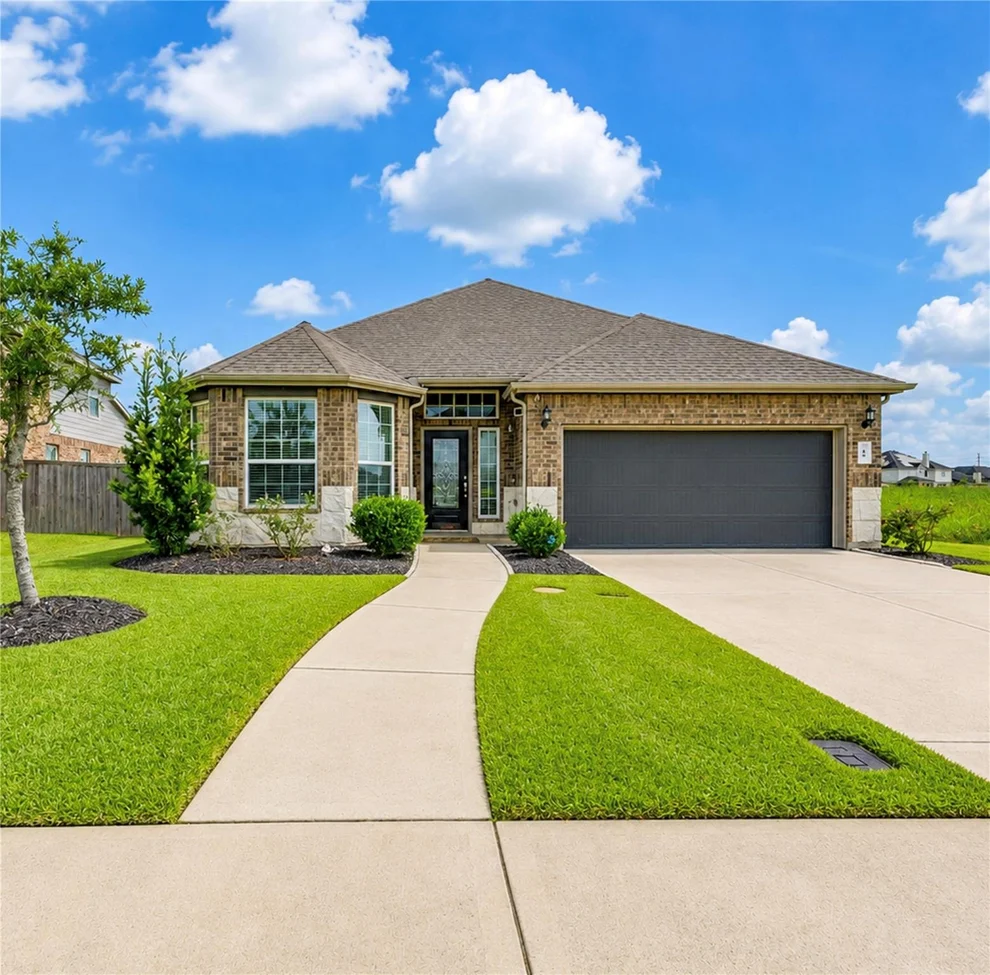 Unit for sale at 34 Indian Wells Drive, Manvel, TX 77578