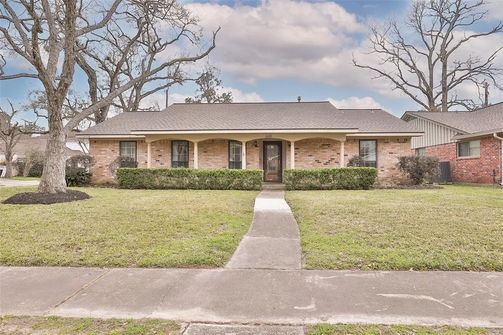 Unit for sale at 1039 Curtin Street, Houston, TX 77018