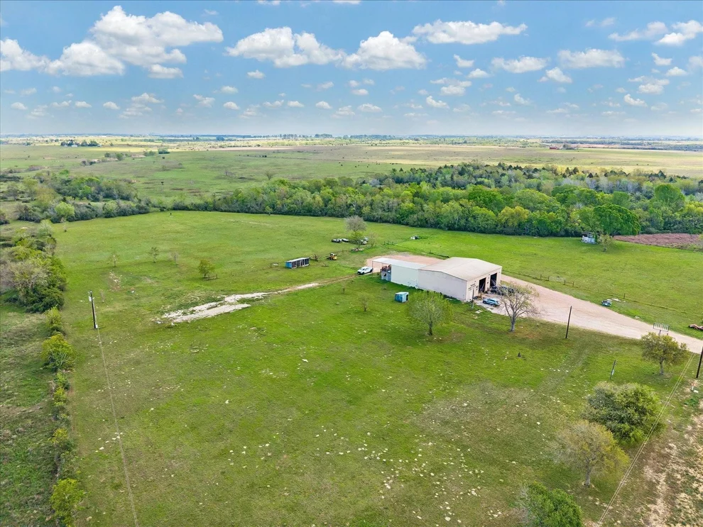 Unit for sale at 1021 Star Lane, Alleyton, TX 78933