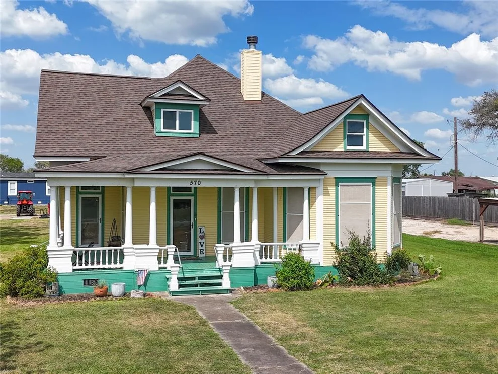 Unit for sale at 570 Wightman Street, Matagorda, TX 77457