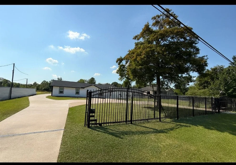 Unit for sale at 7610 Almeda Genoa Road, Houston, TX 77075