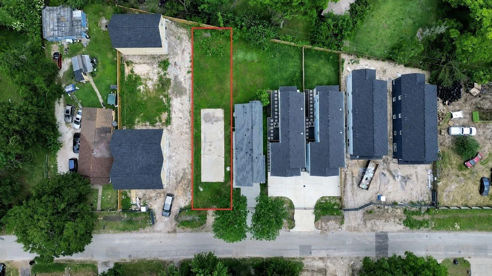 Unit for sale at 951 Ringold Street, Houston, TX 77088