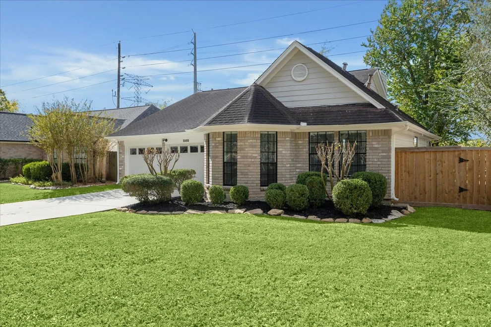 Unit for sale at 3102 Great Lakes Avenue, Sugar Land, TX 77479