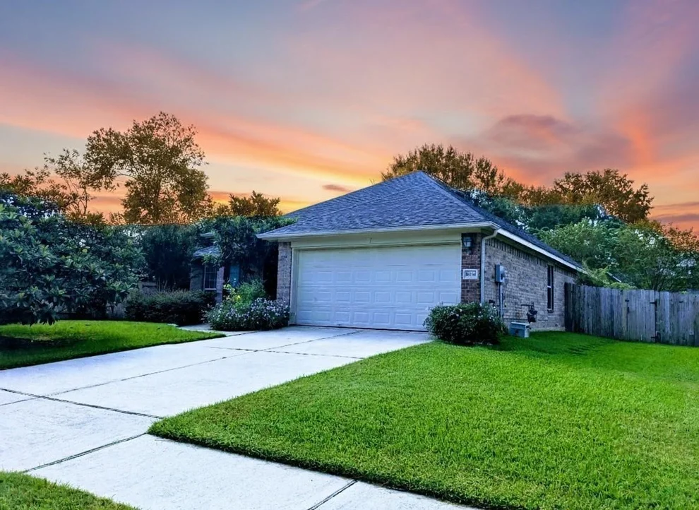 Unit for sale at 18434 Yellowstone Trail, Humble, TX 77346
