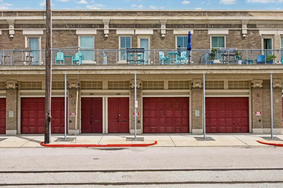 Unit for sale at 222 20th Street, Galveston, TX 77550