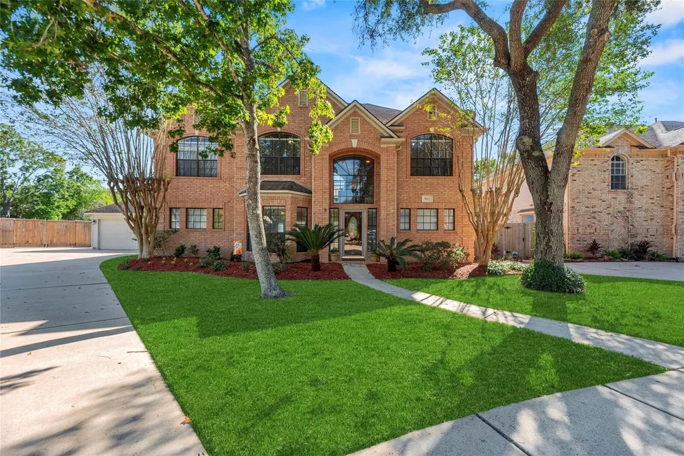 Unit for sale at 5602 Megan Street, Pearland, TX 77581