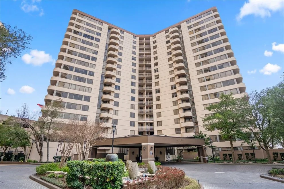 Unit for sale at 3525 Sage Road, Houston, TX 77056