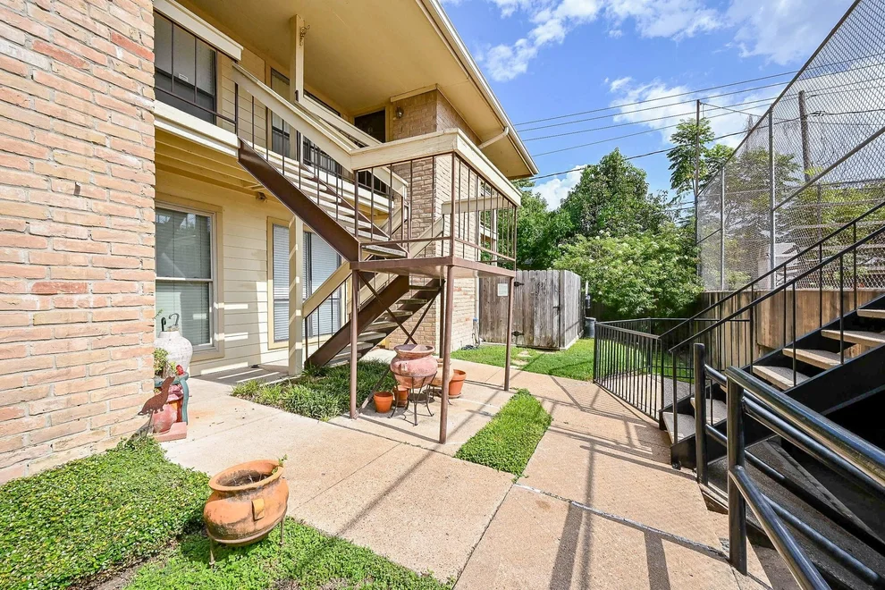Unit for sale at 1881 Bering Drive, Houston, TX 77057