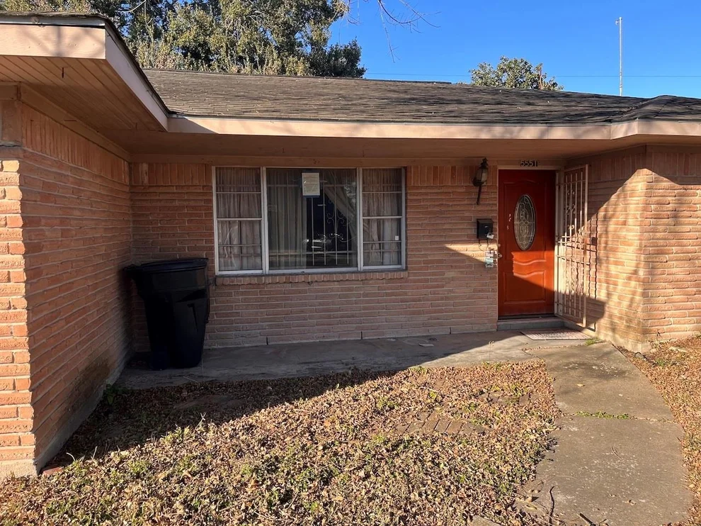 Unit for sale at 5551 Winding Creek Way, Houston, TX 77017