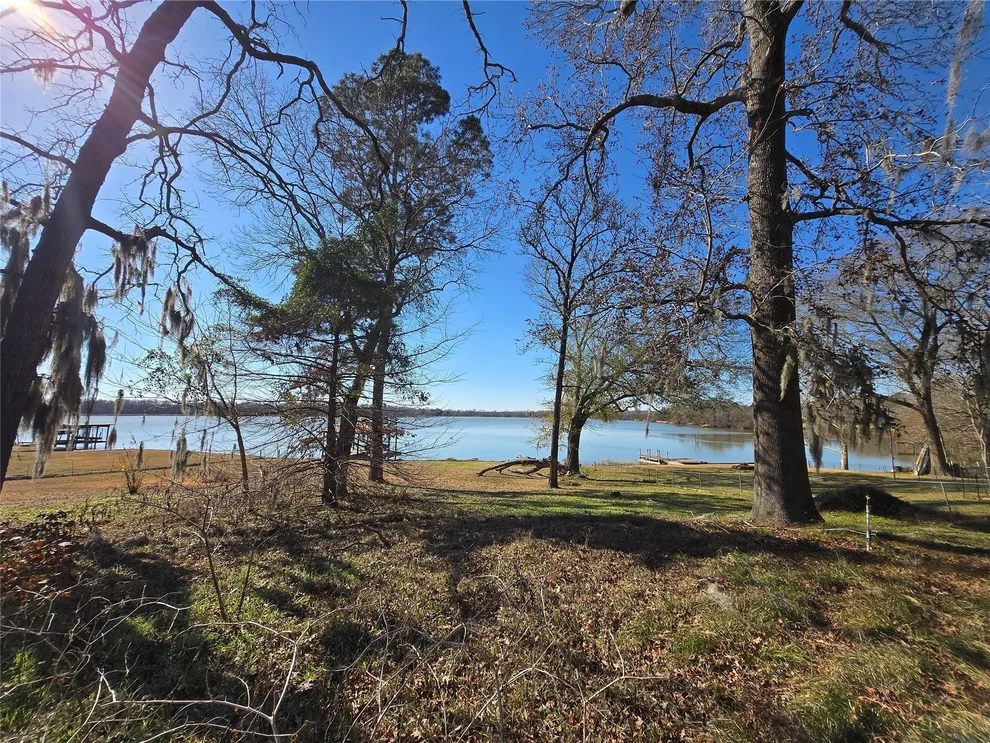 Unit for sale at 1188 Sportsman Drive, Trinity, TX 75862