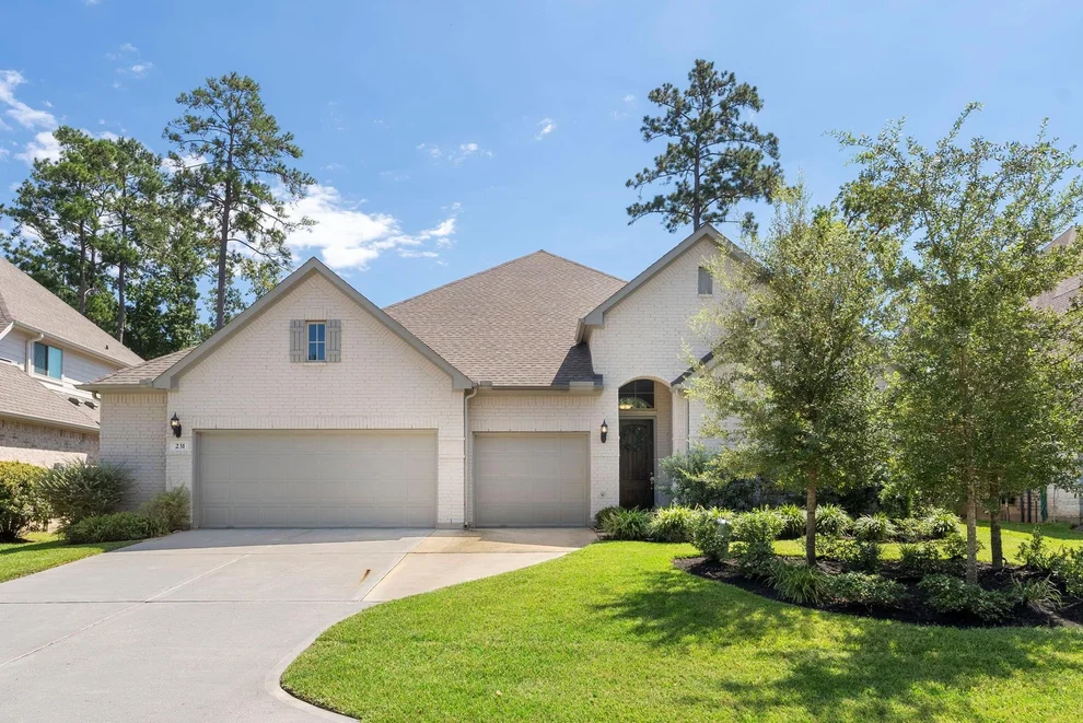 Unit for sale at 231 Twilight Toast Drive, Conroe, TX 77304