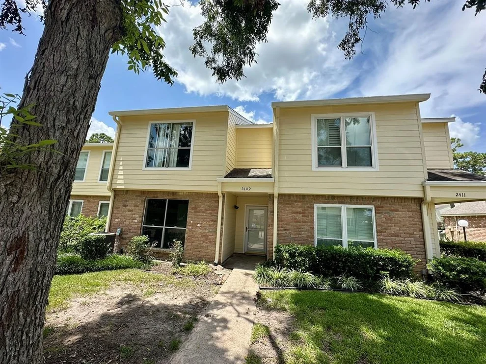 Unit for sale at 14555 Wunderlich Drive, Houston, TX 77069