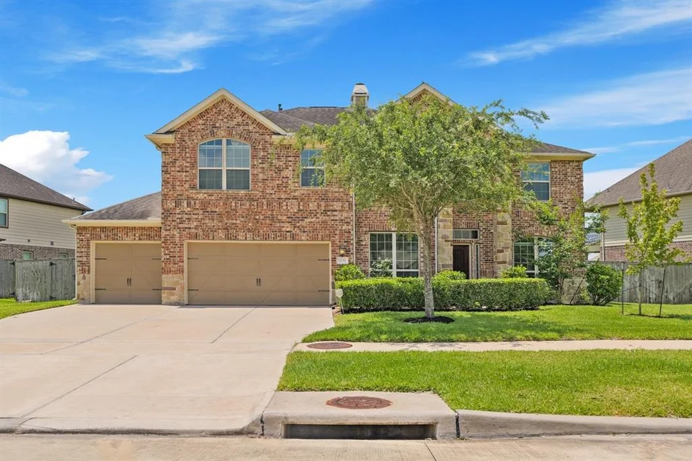 Unit for sale at 2131 Cranbrook Ridge Lane, Sugar Land, TX 77479