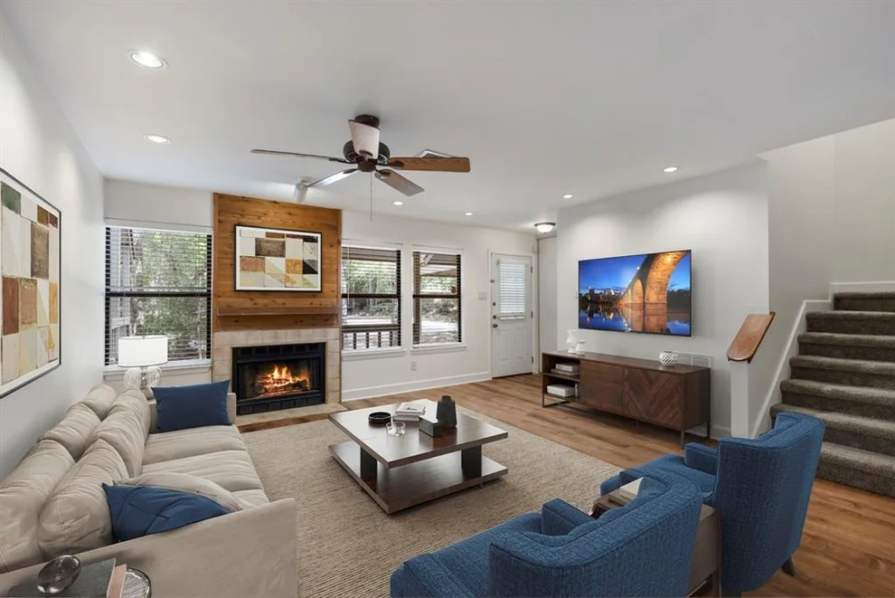 Unit for sale at 9 Sawmill Grove Lane, The Woodlands, TX 77380