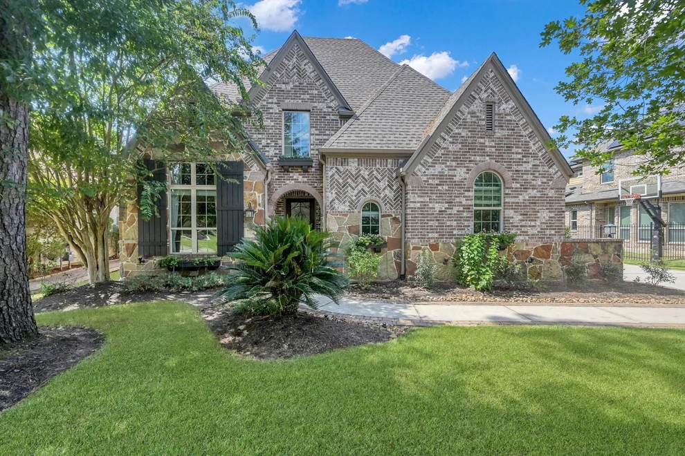 Unit for sale at 119 W Valera Ridge Place, Spring, TX 77389