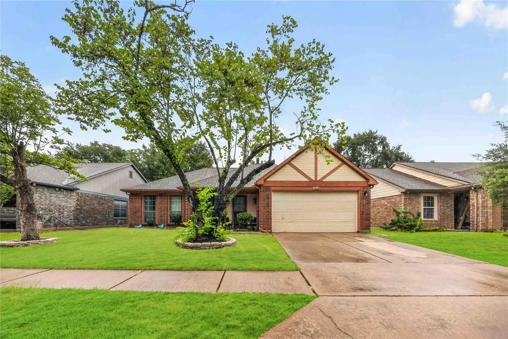 Unit for sale at 19310 Bristlestar Drive, Katy, TX 77449