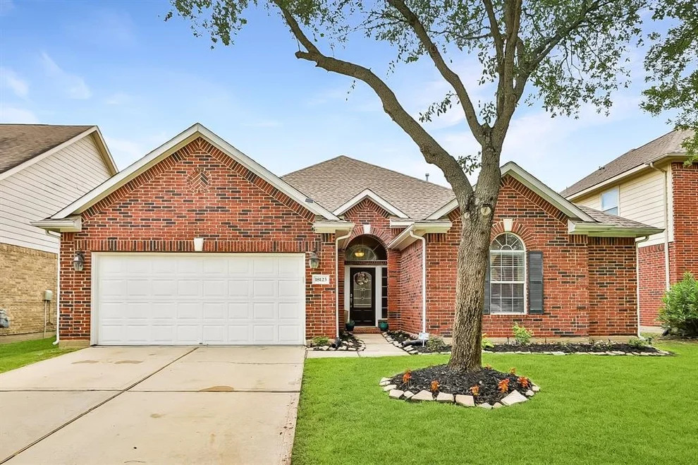 Unit for sale at 18123 Quarry Vale Drive, Cypress, TX 77429