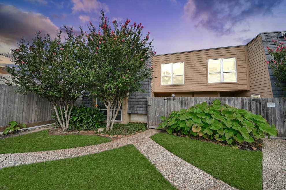 Unit for sale at 16120 Stuebner Airline Road, Spring, TX 77379