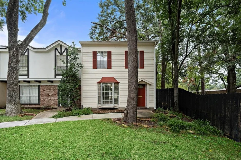 Unit for sale at 9650 Westview Drive, Houston, TX 77055
