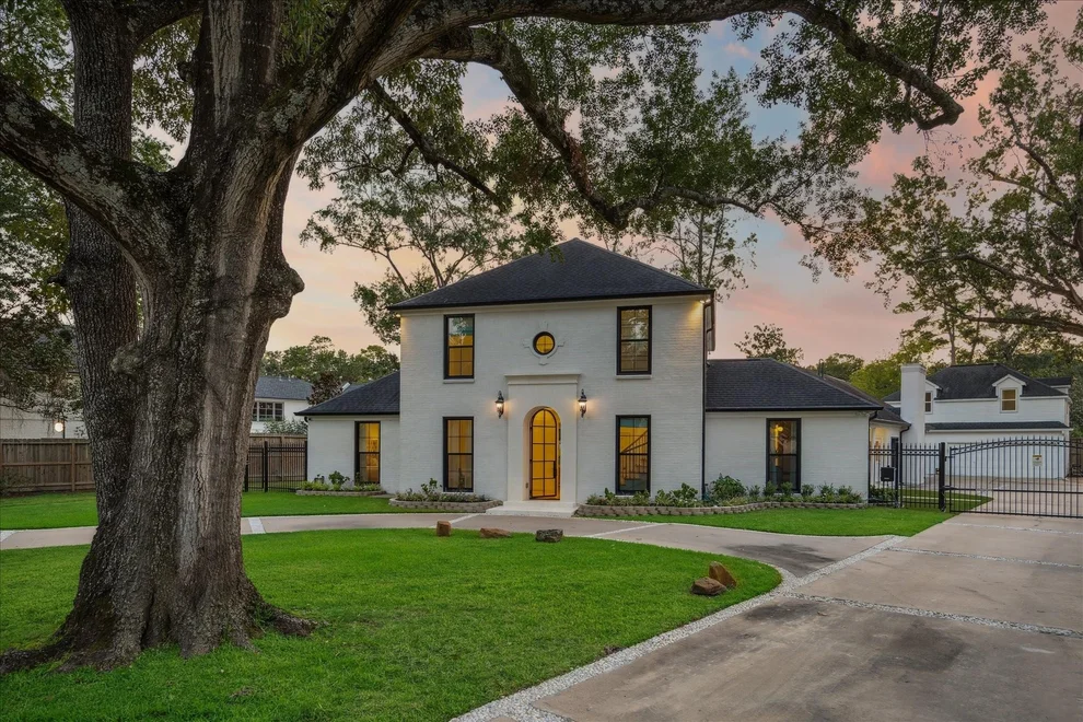 Unit for sale at 1 Chuckanut Lane, Houston, TX 77024