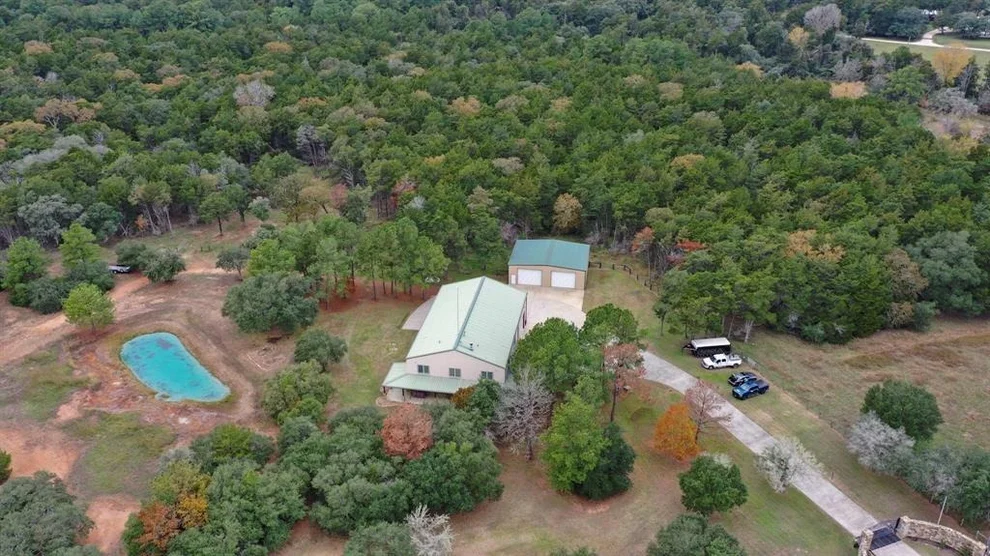 Unit for sale at 1080 Frelsburg Road, Alleyton, TX 78935