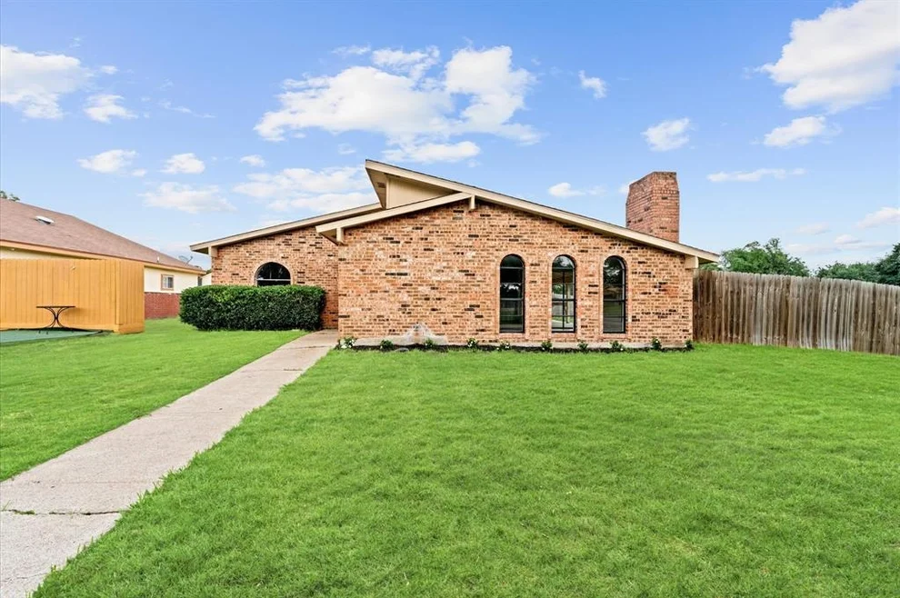 Unit for sale at 5902 Lansdown Drive, Houston, TX 77049