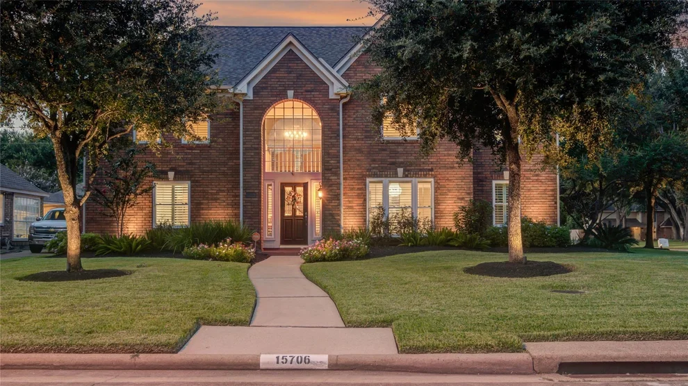 Unit for sale at 15706 Echo Lodge Drive, Houston, TX 77095