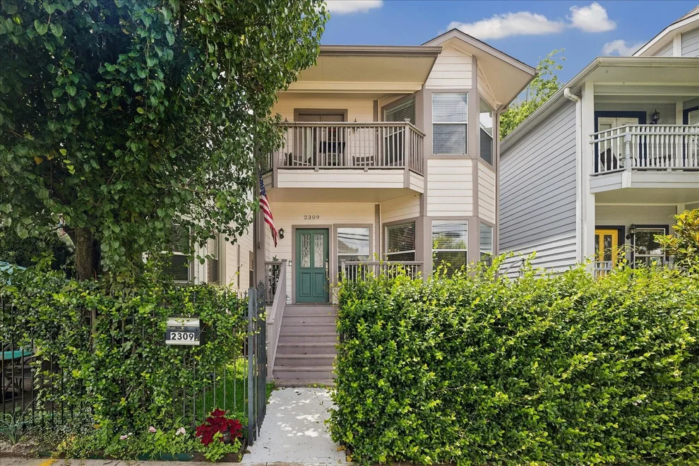 Unit for sale at 2309 Nicholson Street, Houston, TX 77008