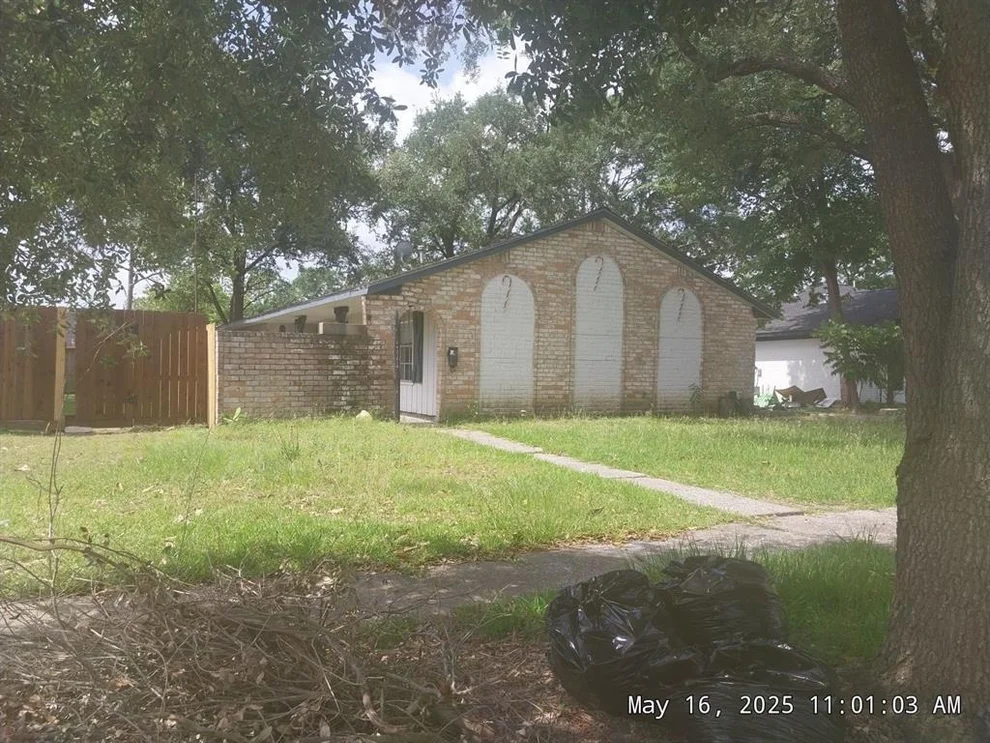 Unit for sale at 8406 Beechaven Road, Houston, TX 77571