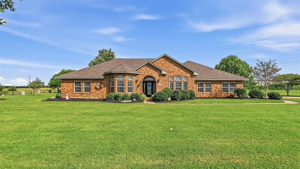 Unit for sale at 135 Apache, Franklin, TX 77856