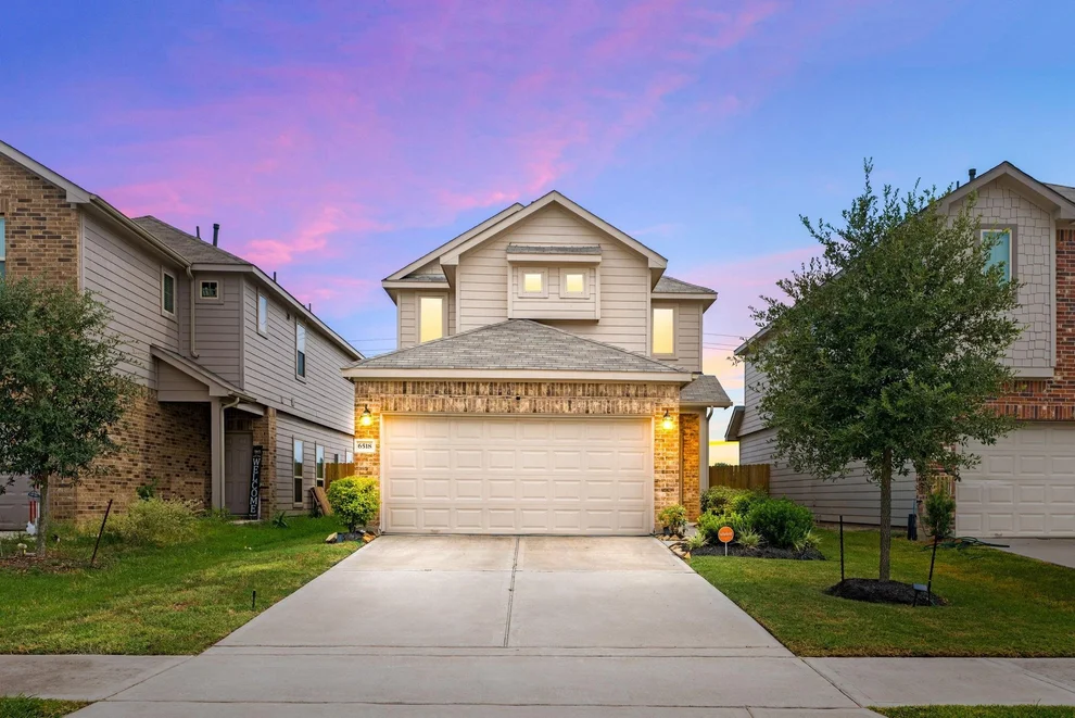 Unit for sale at 6518 Macroom Meadows Lane, Houston, TX 77048