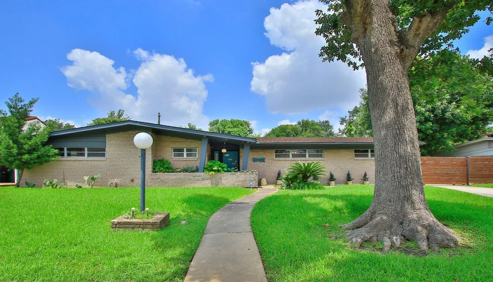 Unit for sale at 8210 Dover Street, Houston, TX 77061