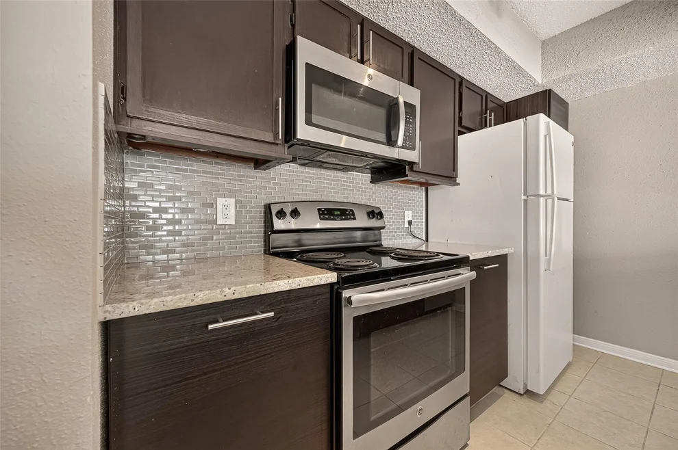 Unit for sale at 2818 S Bartell Drive, Houston, TX 77054