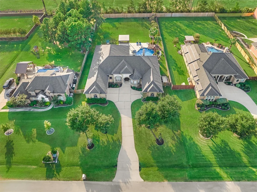 Unit for sale at 18823 Quiet Water Way, Montgomery, TX 77356